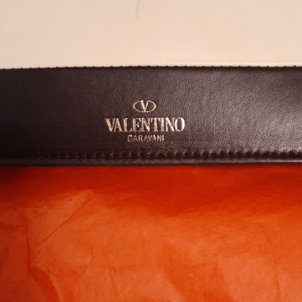 Valentino Garavani Handbag - Picture 2 of 8